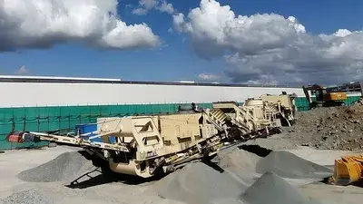 Проект мобильного дробления для строительства дорог и мостов 300 т/ч в г. Юньфу, пров. Гуандун