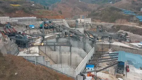 Тяжелая молотковая дробилка PCZ1615 для проекта дробильно-сортировочного комплекса в г. Шиянь, провинция Хубэй